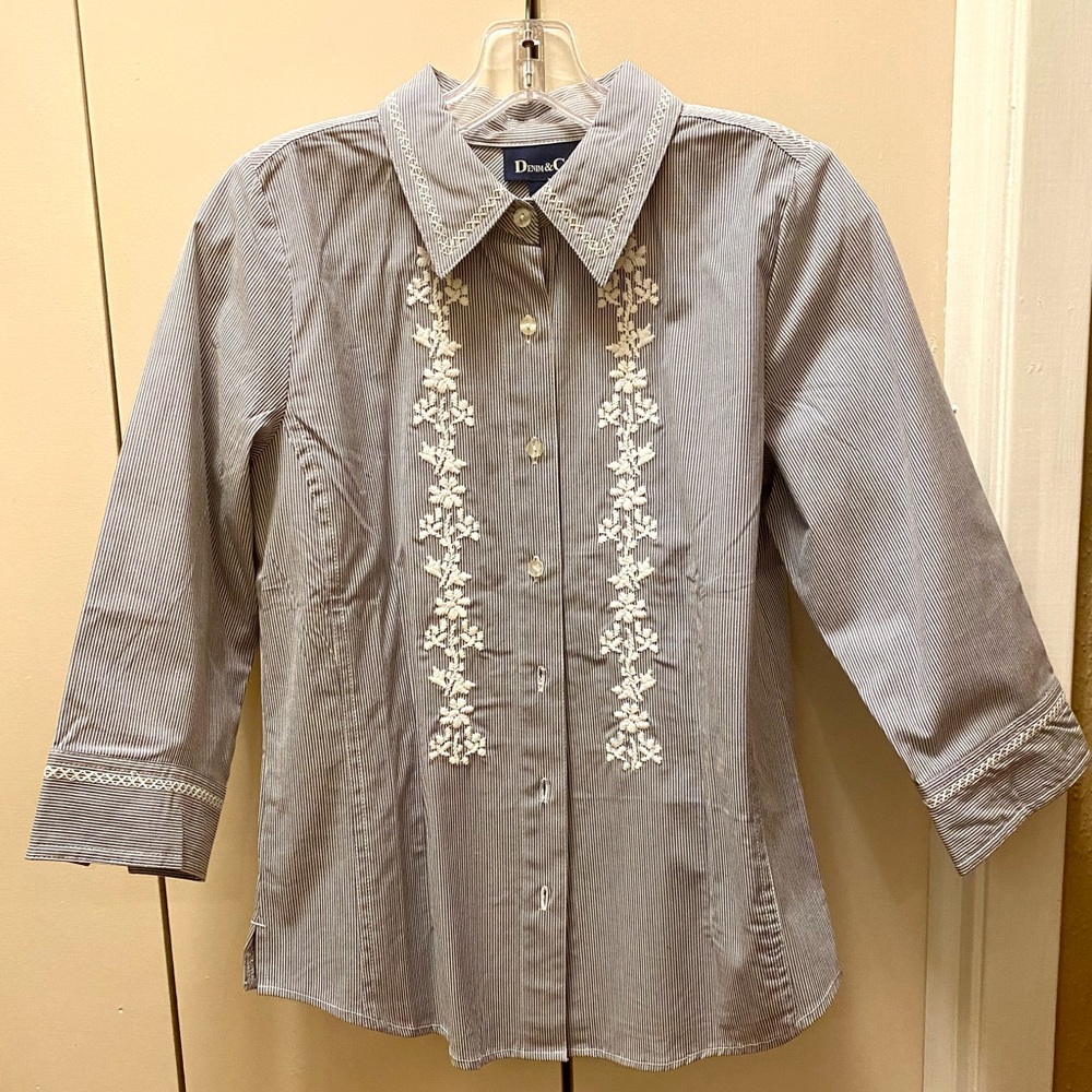 Denim&Co Embroidery Detailing blouse